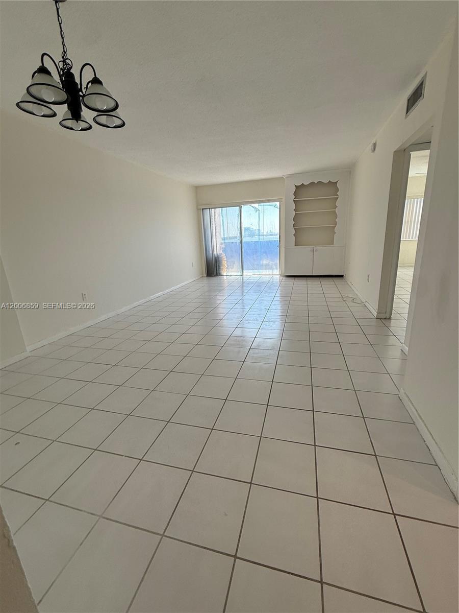 400 Kings Point Dr 608 Property Photo 7