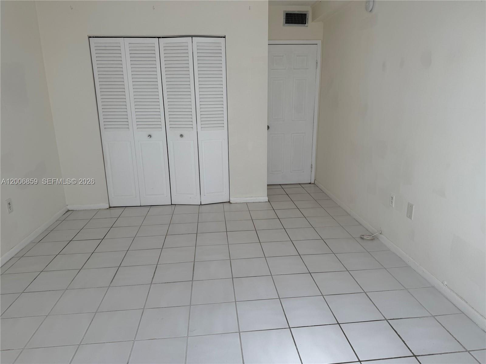 400 Kings Point Dr 608 Property Photo 13