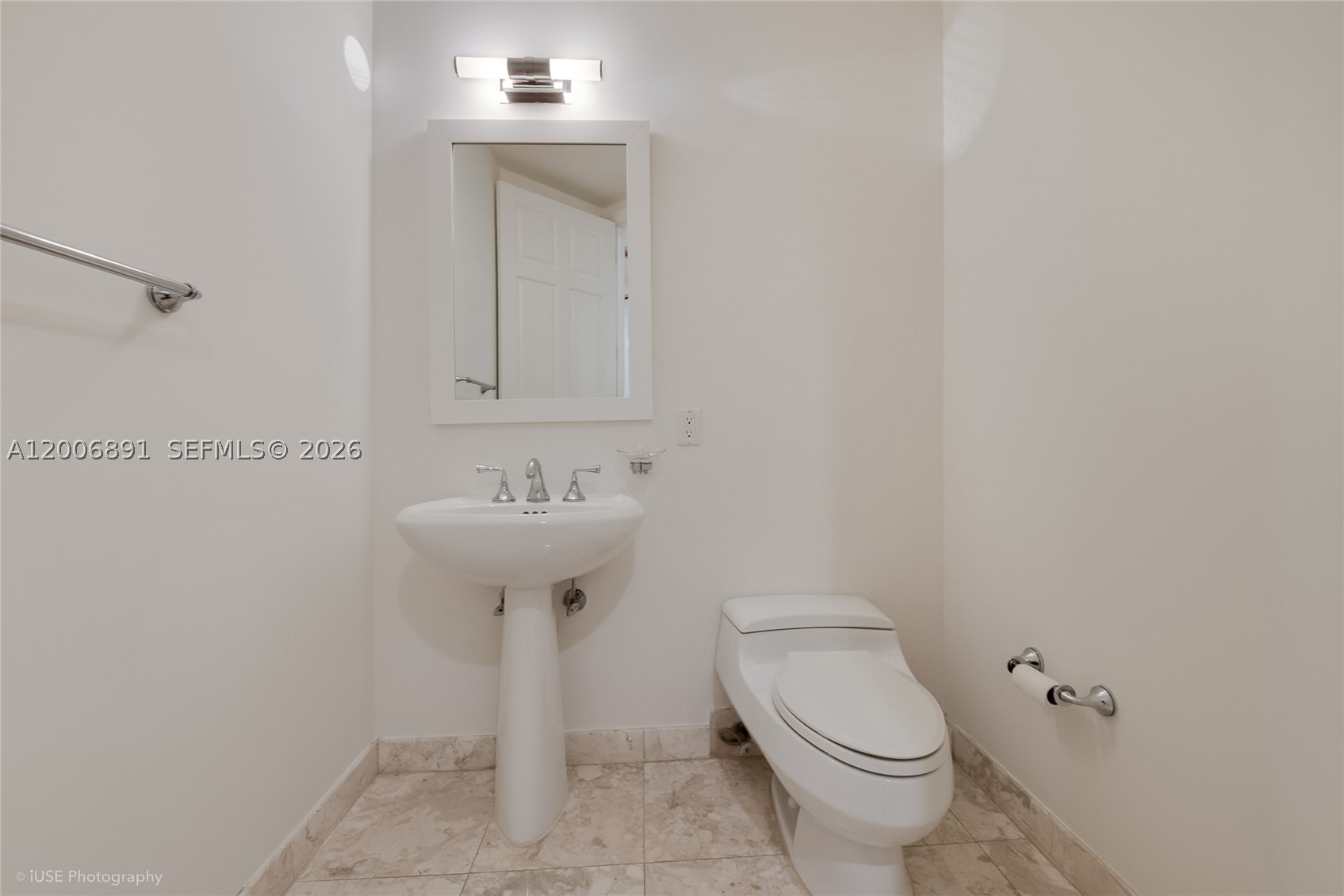 13643 Deering Bay Dr 146 Property Photo 7