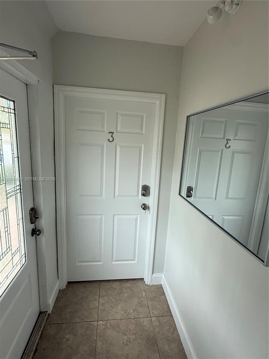 2816 Pine Tree Dr 2 Property Photo 9