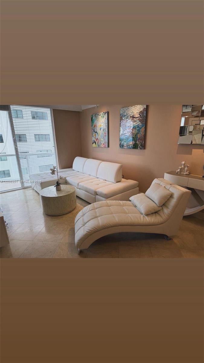 6365 Collins Ave 906 Property Photo 4