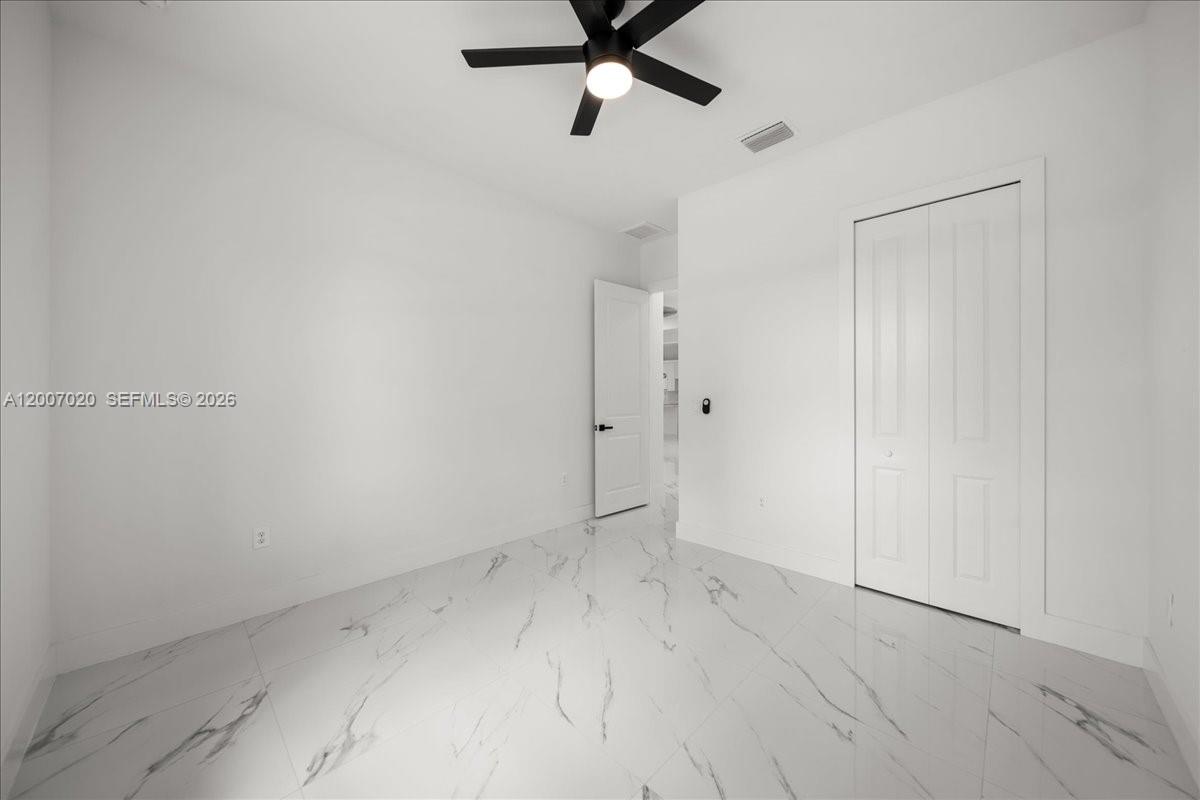 1033 E Plymouth St E Property Photo 34