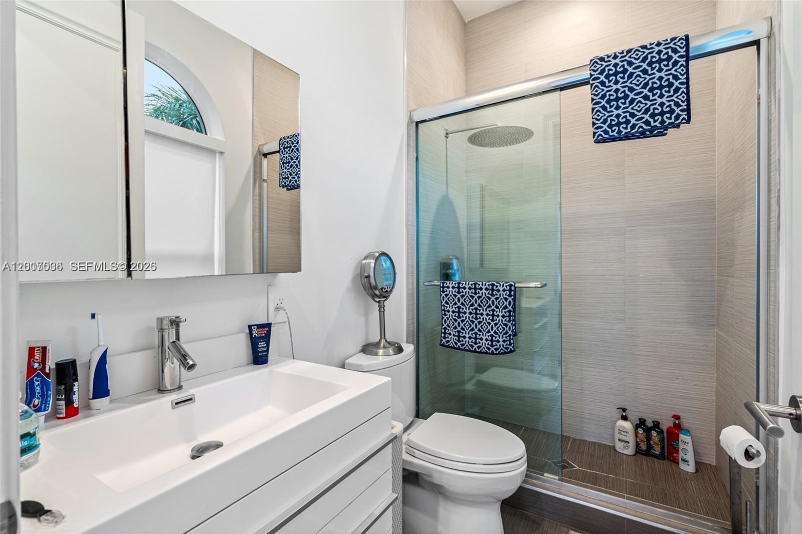 1260 Harbor Ct Property Photo 48