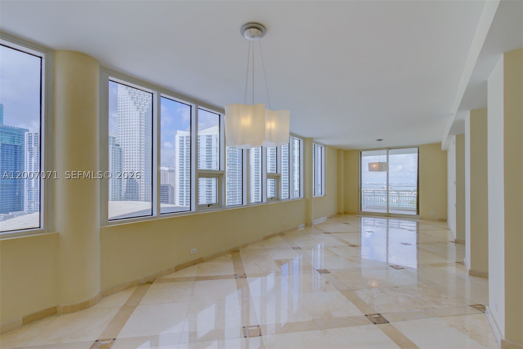 888 Brickell Key Dr 2802 Property Photo 3