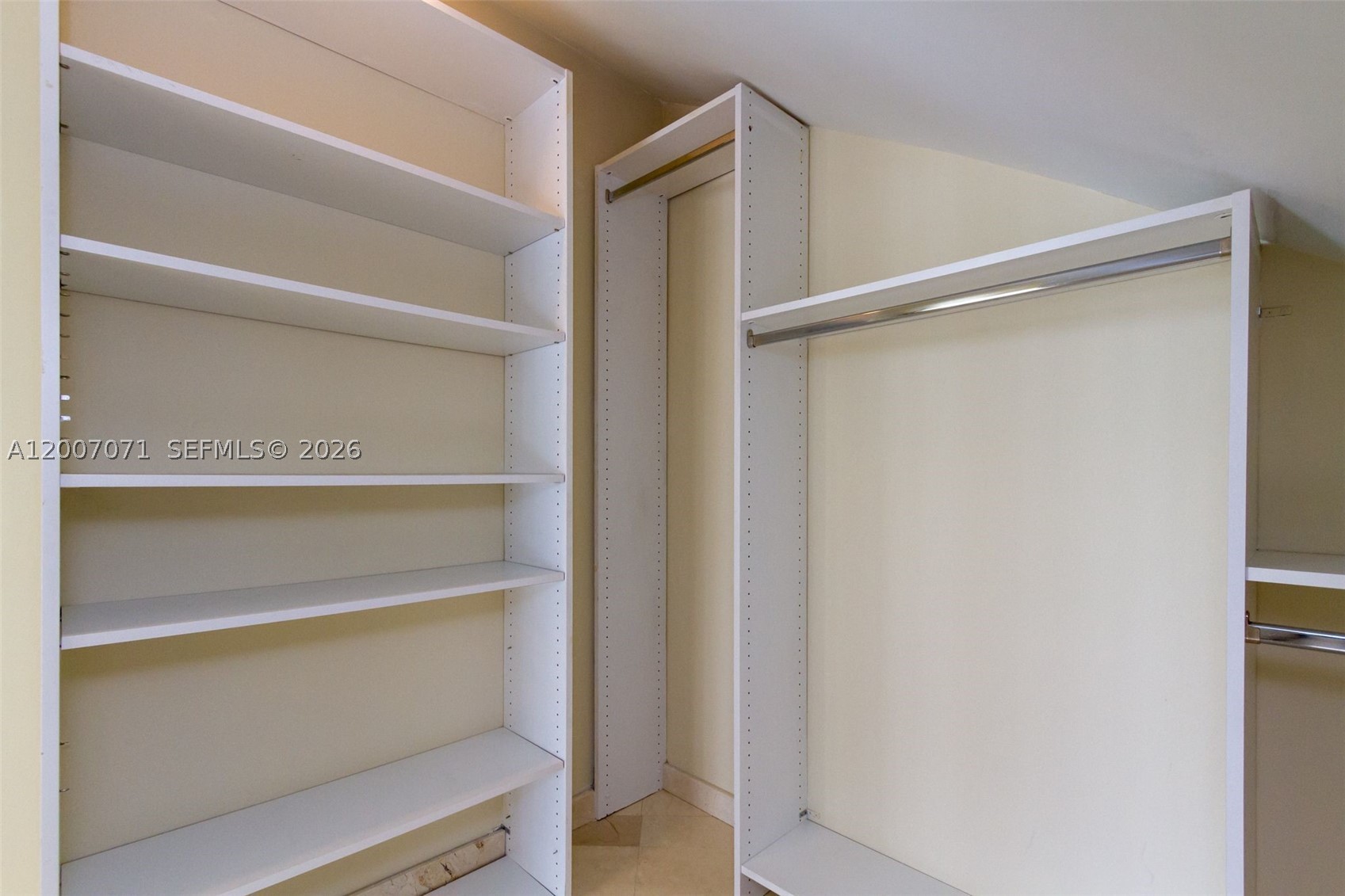 888 Brickell Key Dr 2802 Property Photo 26