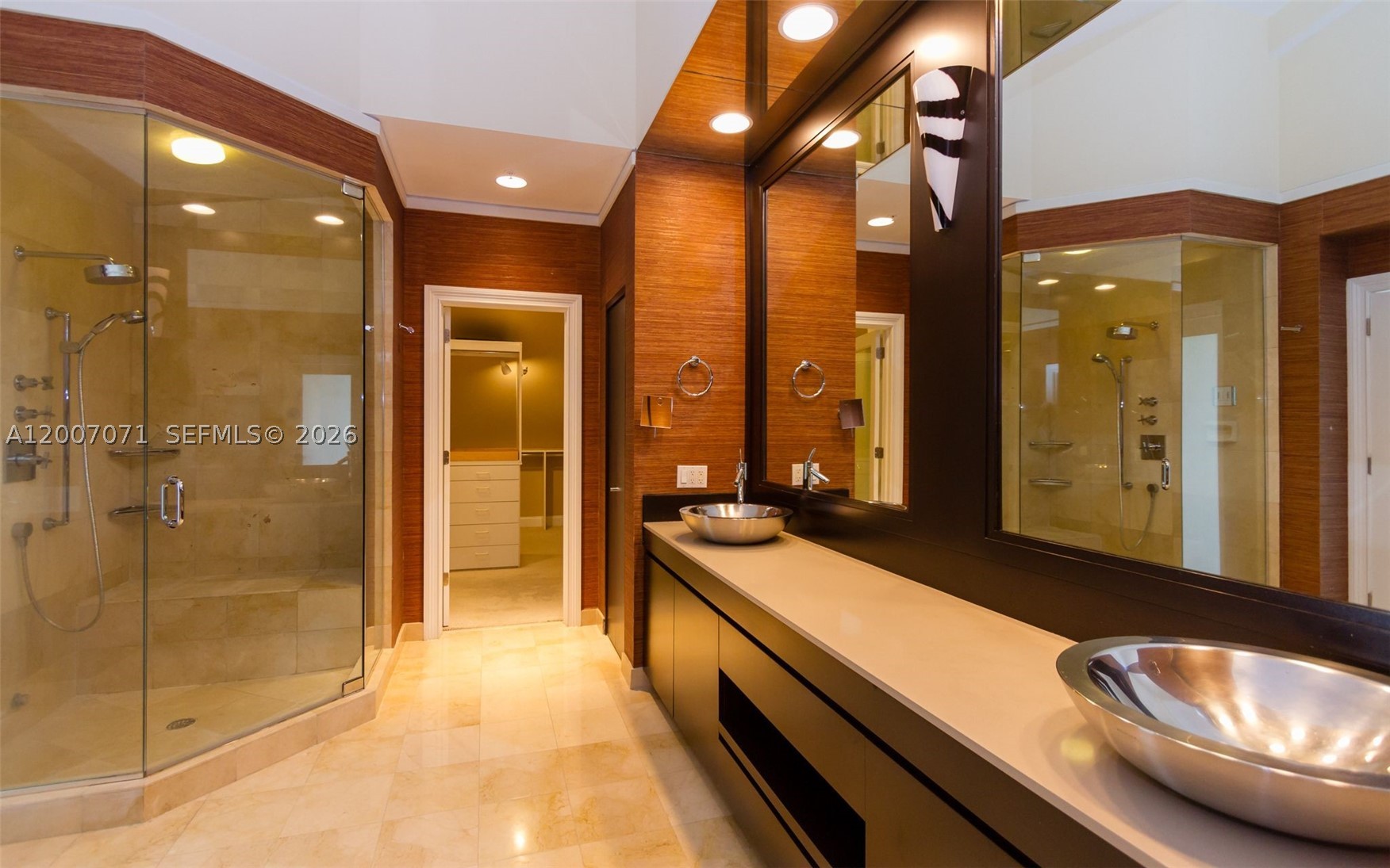 888 Brickell Key Dr 2802 Property Photo 37