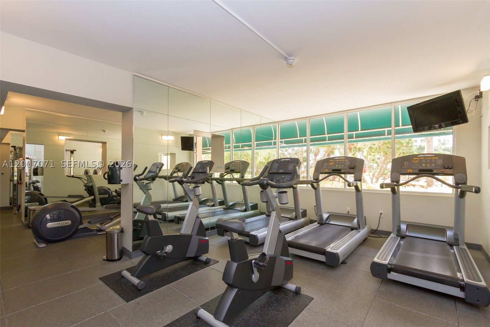 888 Brickell Key Dr 2802 Property Photo 43