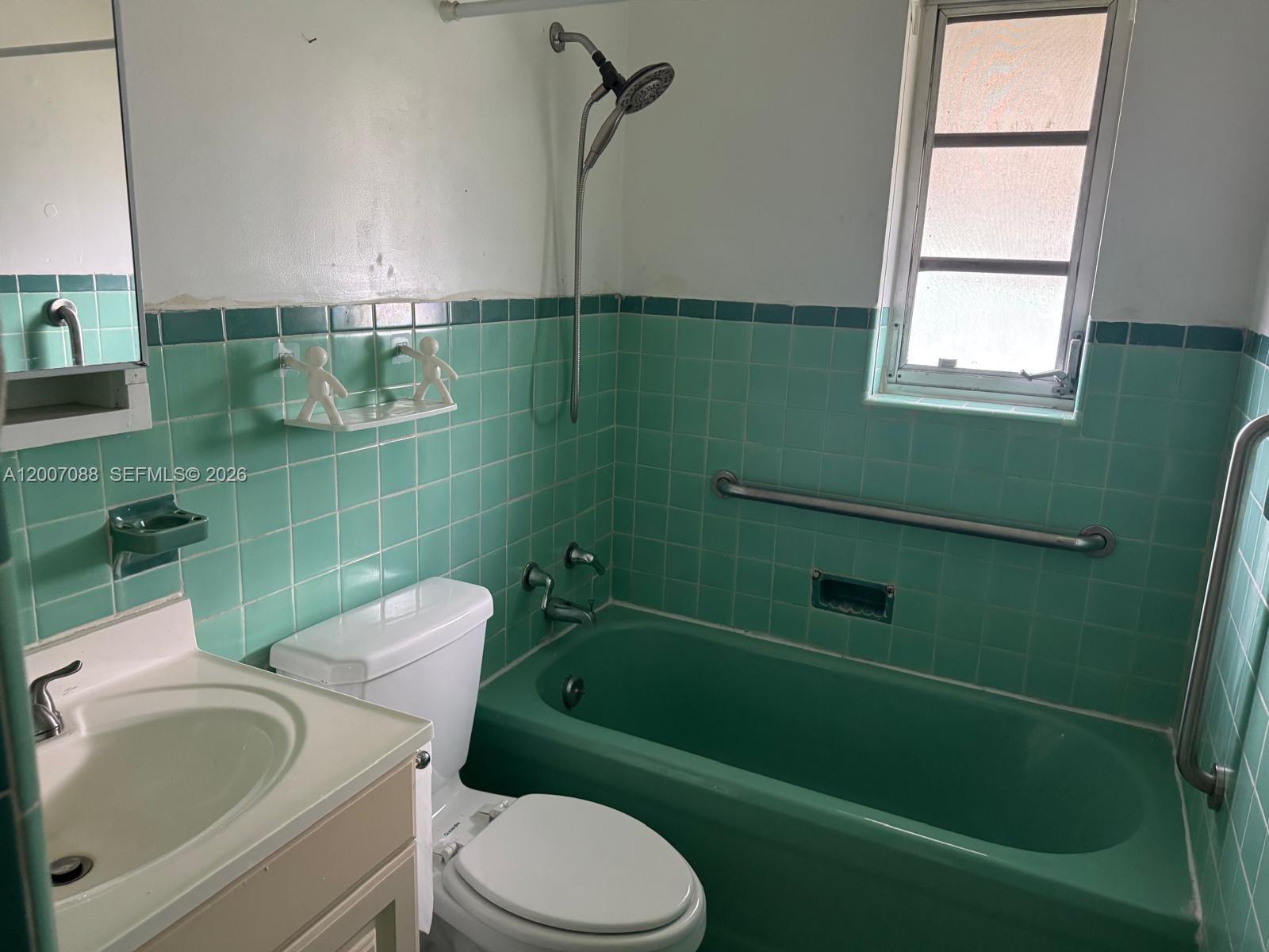1812 Fillmore St Property Photo 6