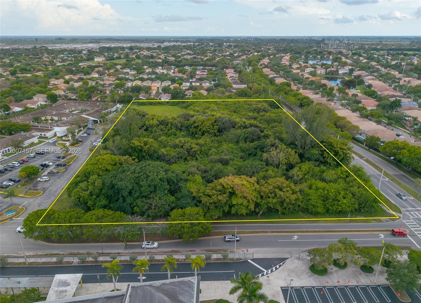 S Canal Dr Property Photo 12