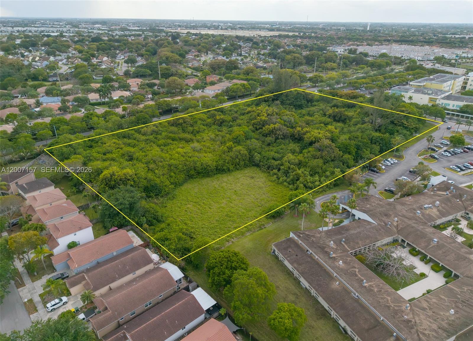S Canal Dr Property Photo 17