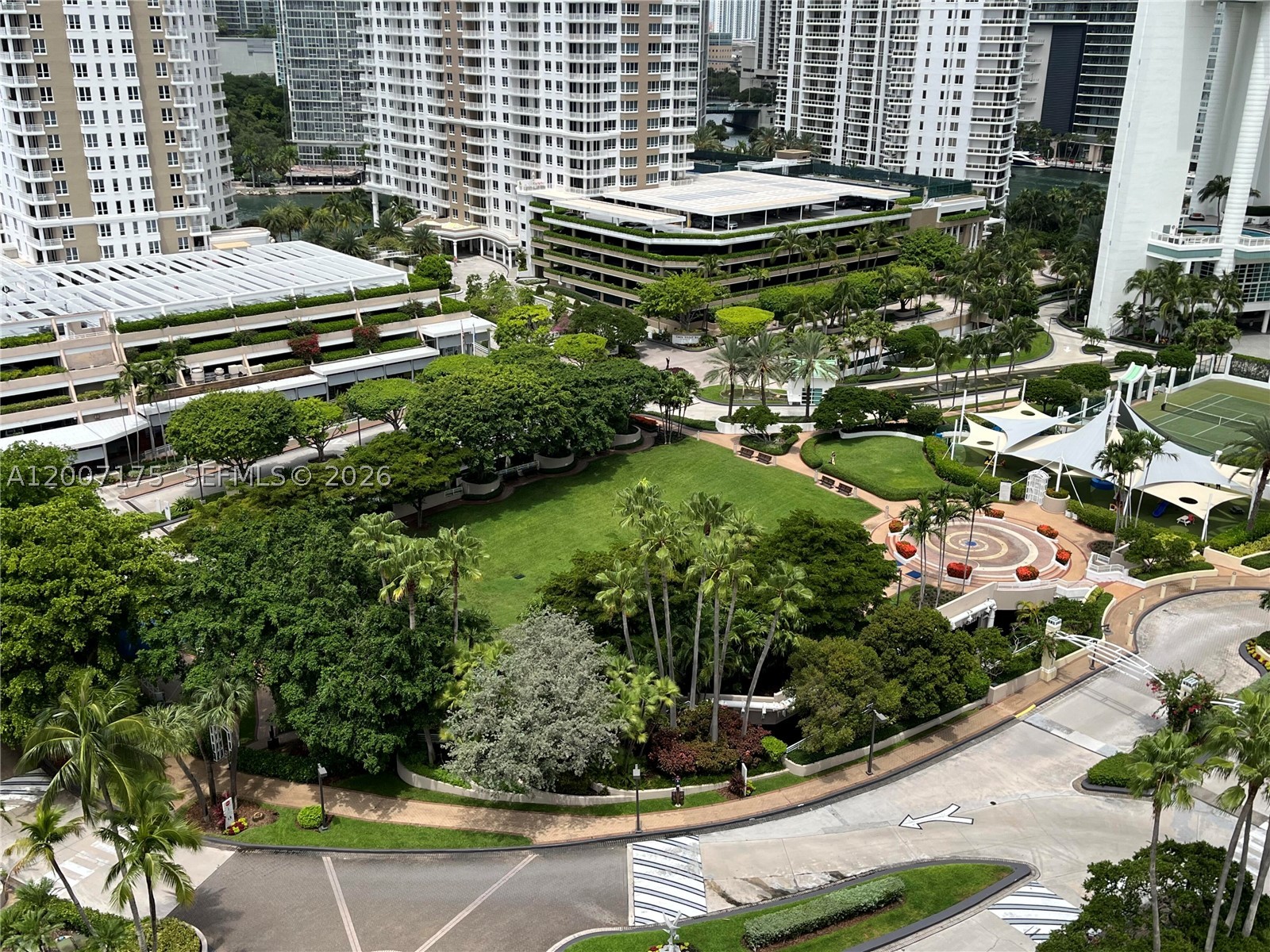 540 Brickell Key Dr 1809 Property Photo 1