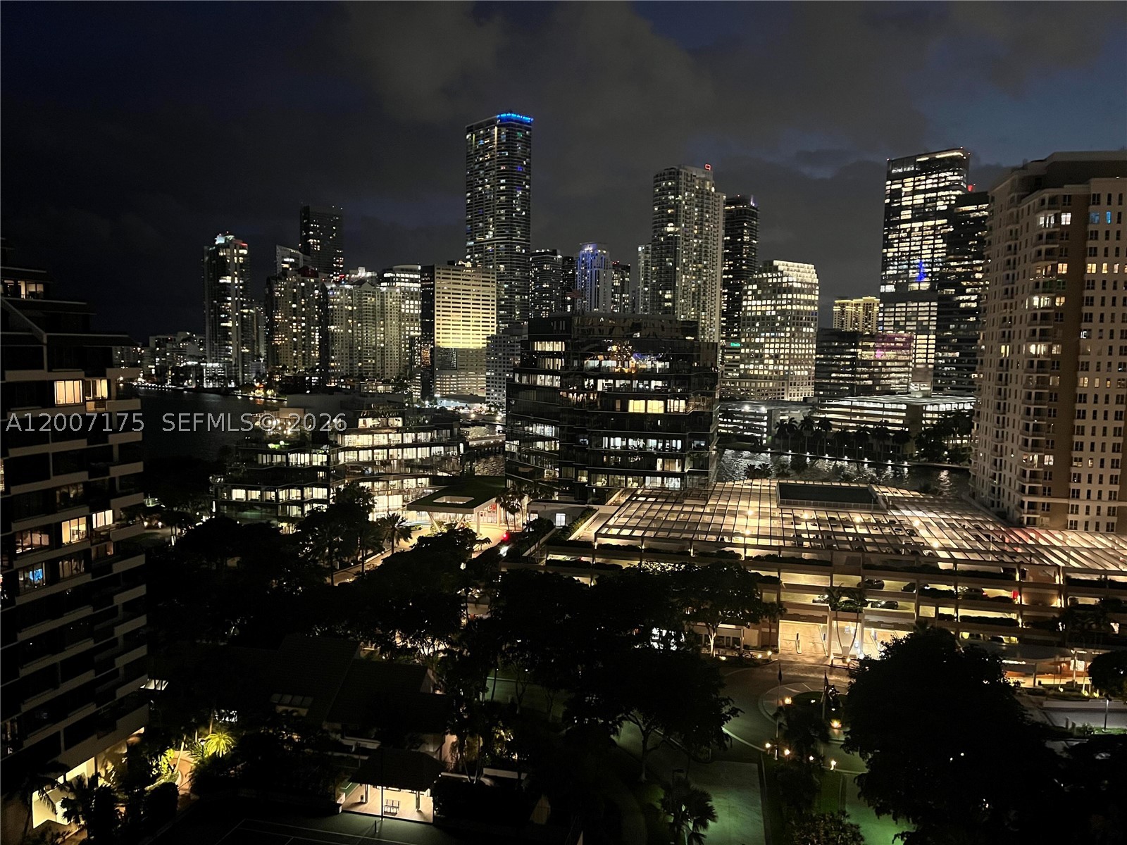 540 Brickell Key Dr 1809 Property Photo 6