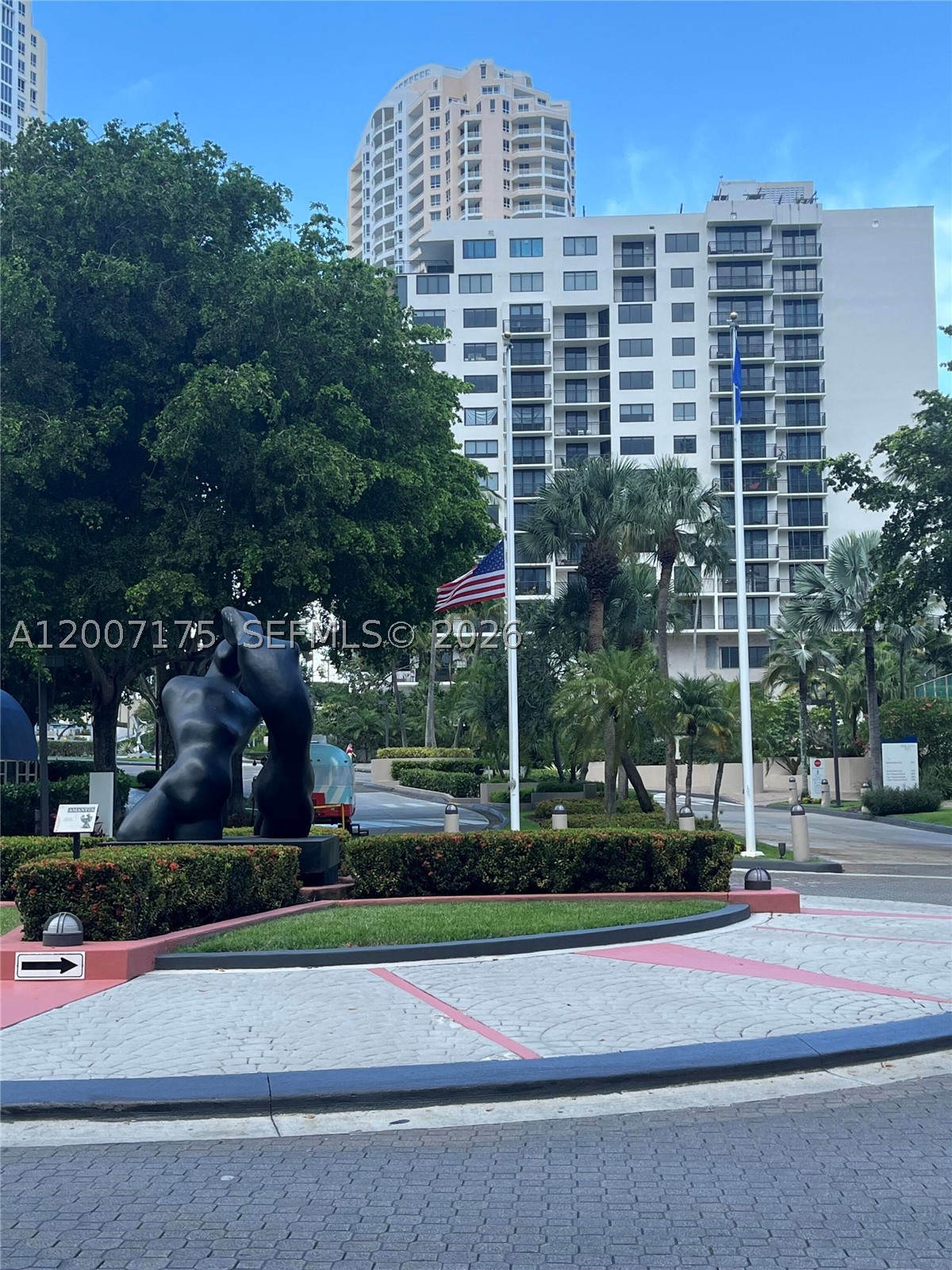 540 Brickell Key Dr 1809 Property Photo 9