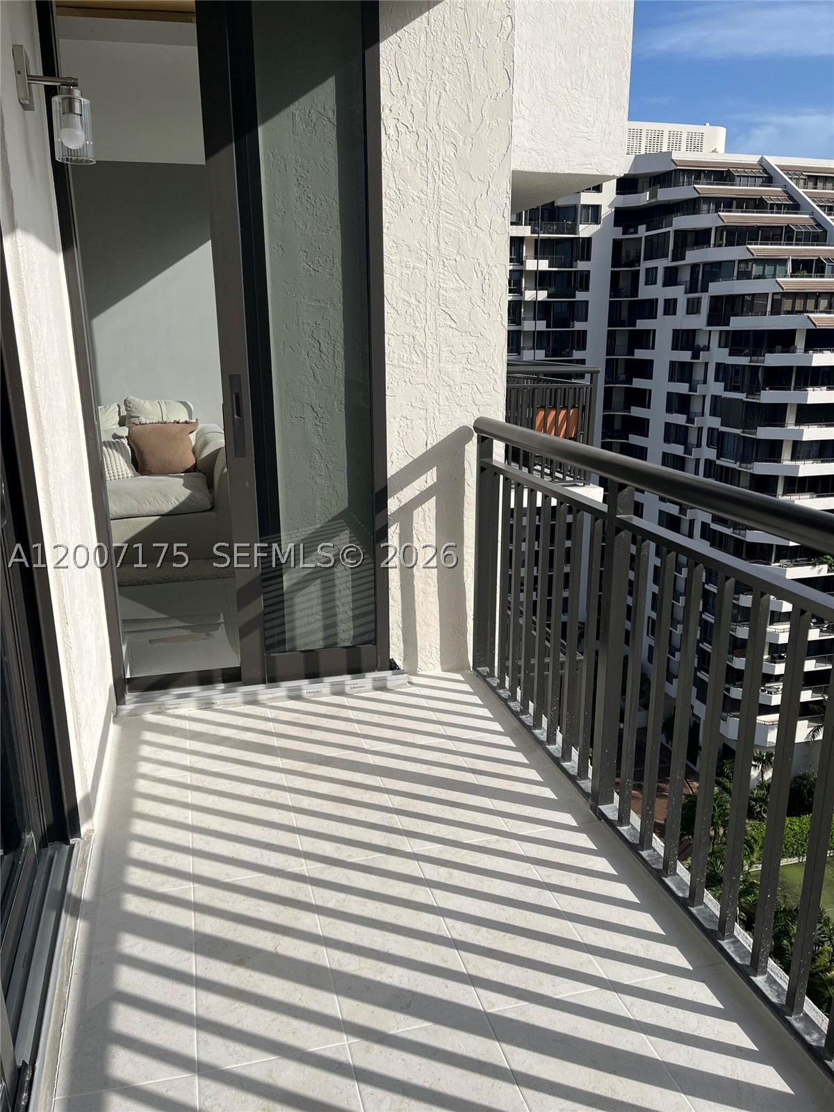 540 Brickell Key Dr 1809 Property Photo 30