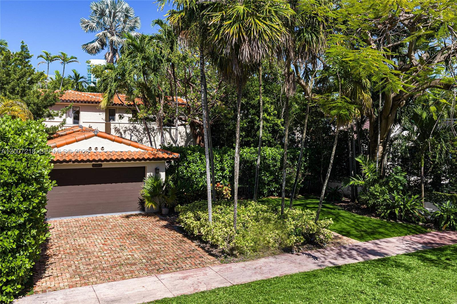 6121 La Gorce Dr Property Photo 30