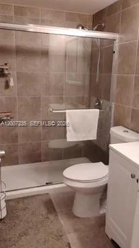 15610 Ne 6th Ave 18c Property Photo 11