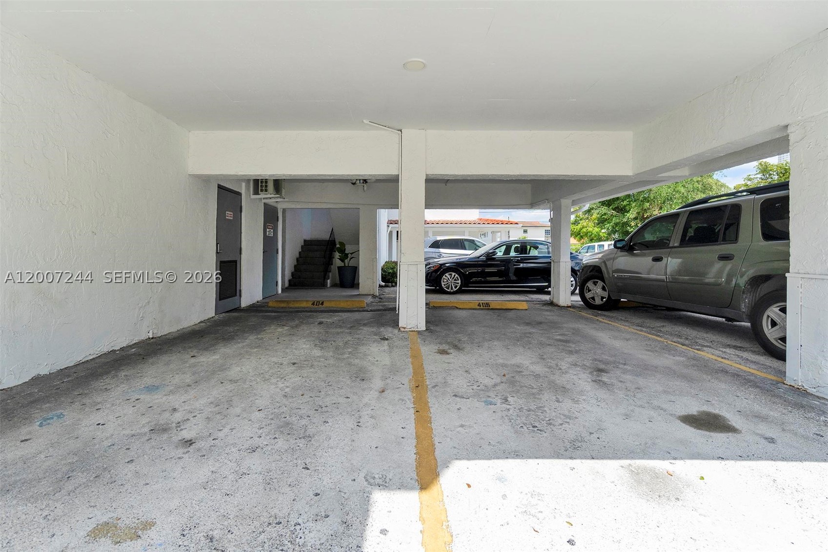 620 Sw 10th St 301 Property Photo 17