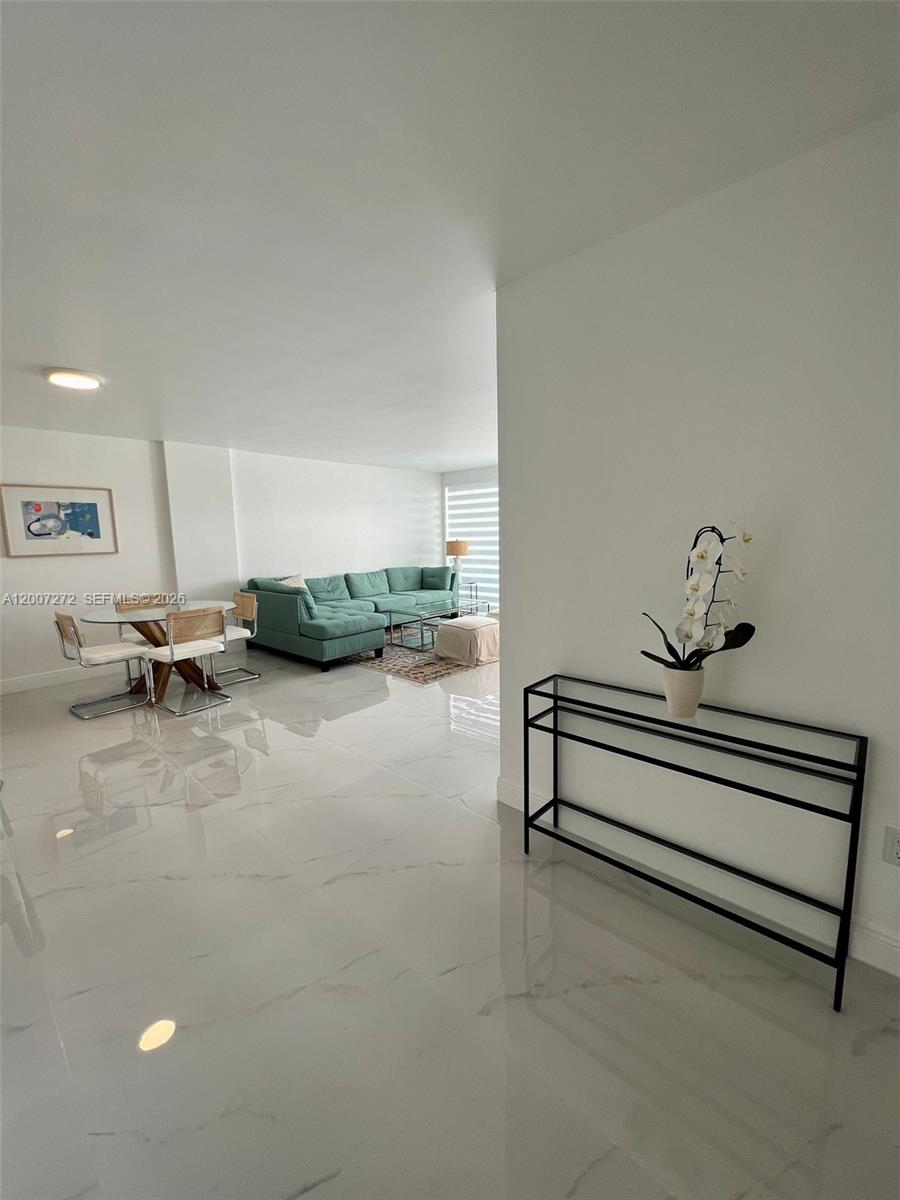 155 Ocean Lane Dr 1011 Property Photo 5