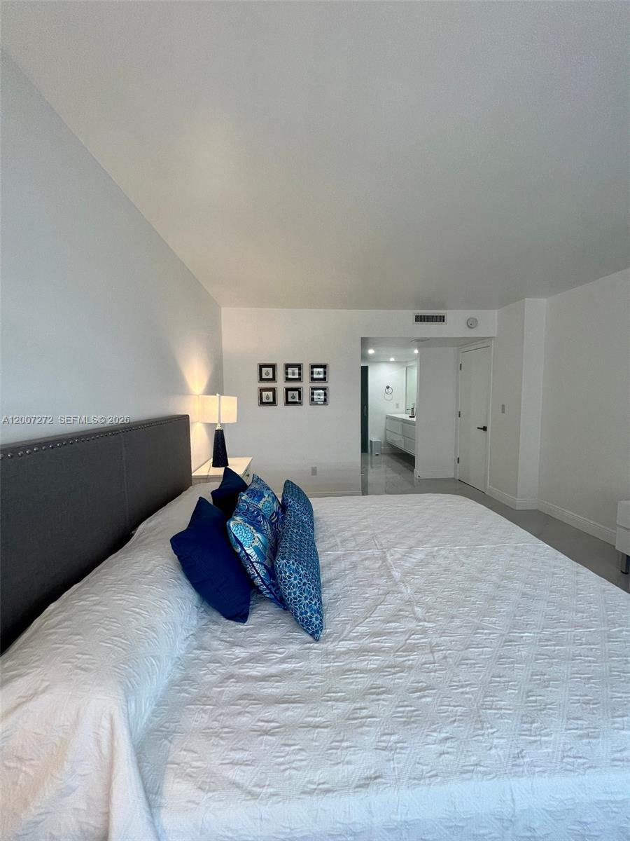 155 Ocean Lane Dr 1011 Property Photo 33