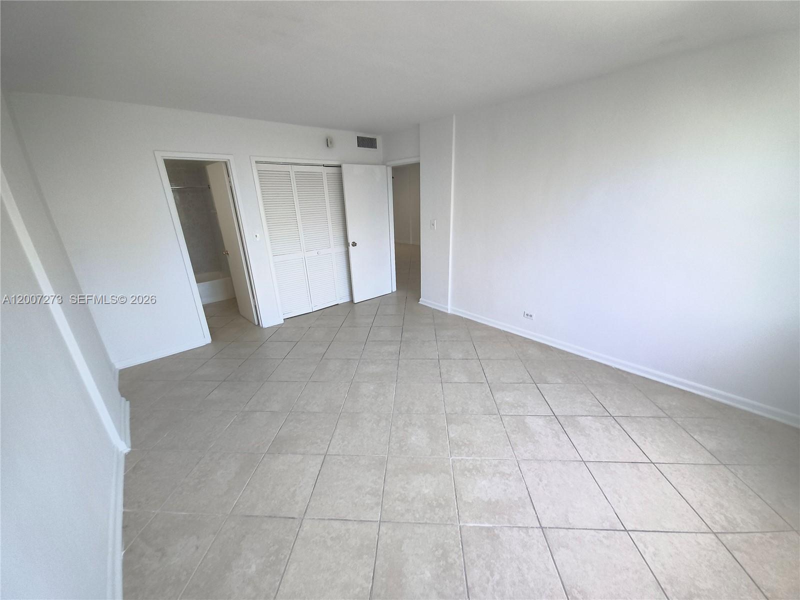 3660 Ne 166th St 302 Property Photo 16