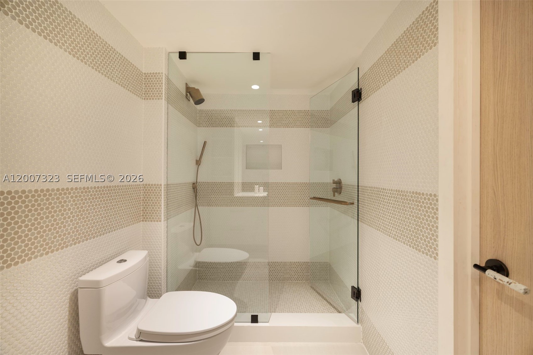 2301 Collins Ave 526 Property Photo 20