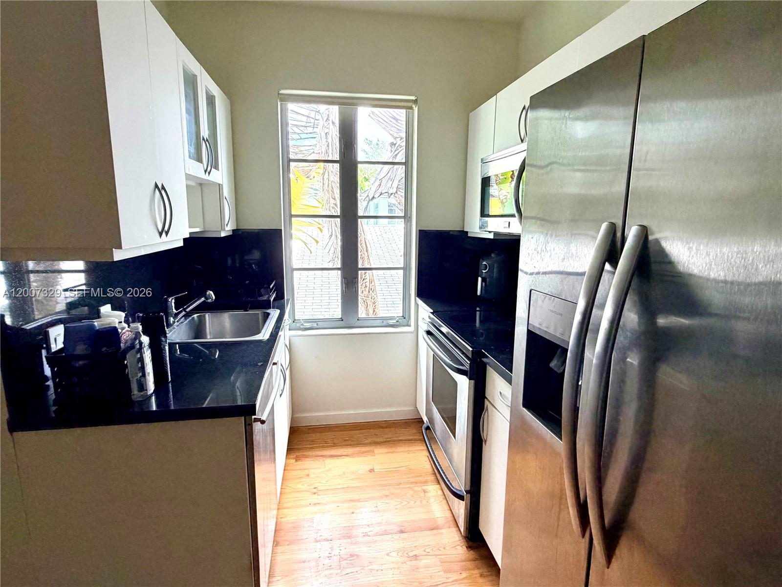 1551 Lenox Ave 7 Property Photo 8