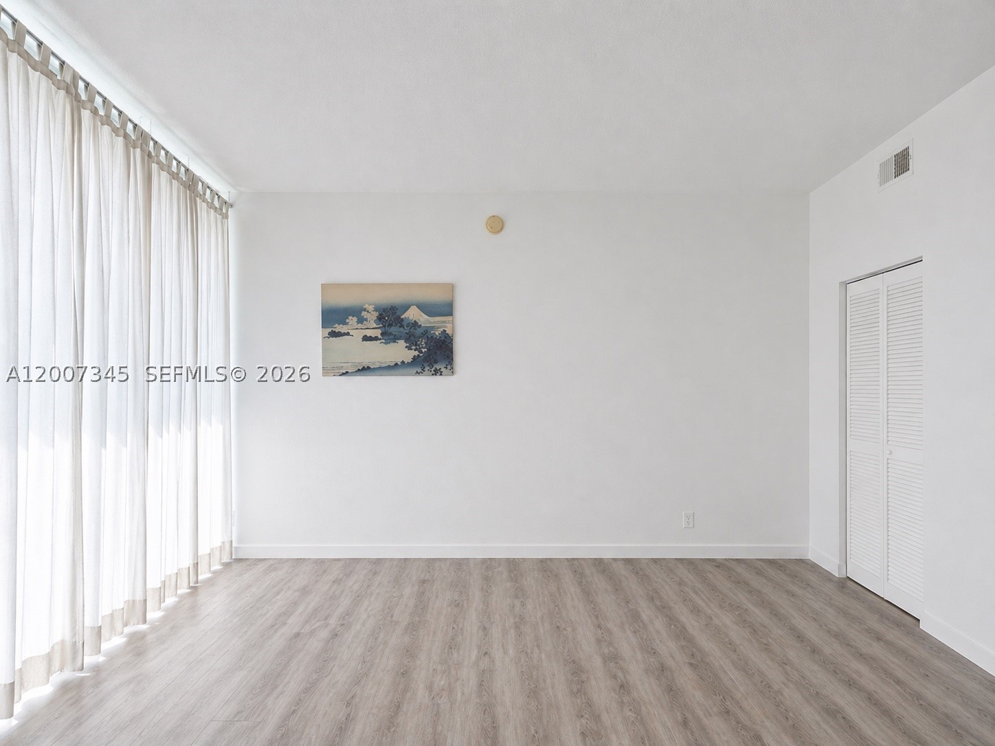 6580 Indian Creek Dr 511 Property Photo 4