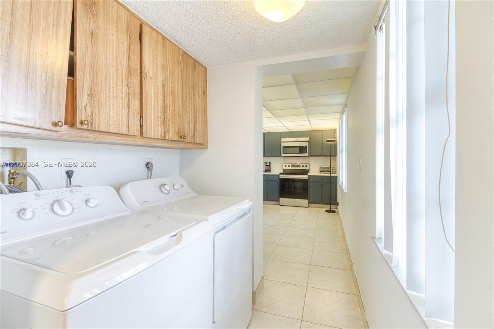 4015 W Palm Aire Dr 506 Property Photo 10