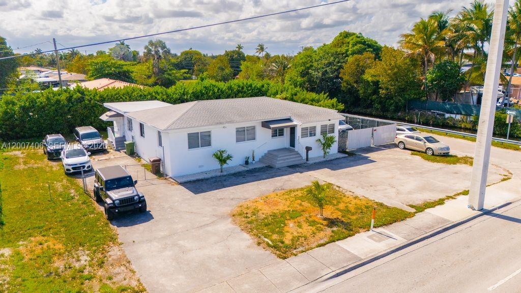 5290 Palm Ave Property Photo 3