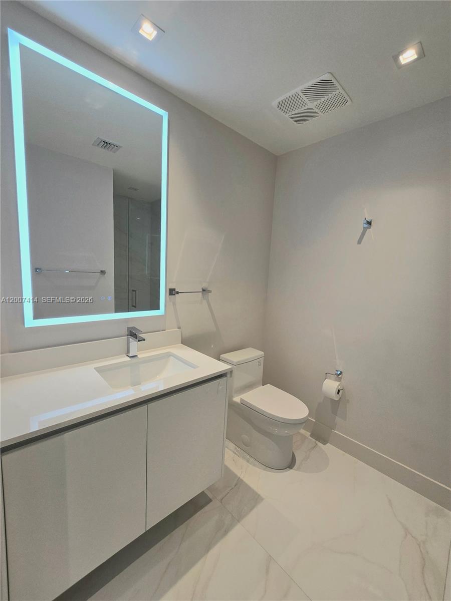 700 Ne 24 St 3104 Property Photo 23