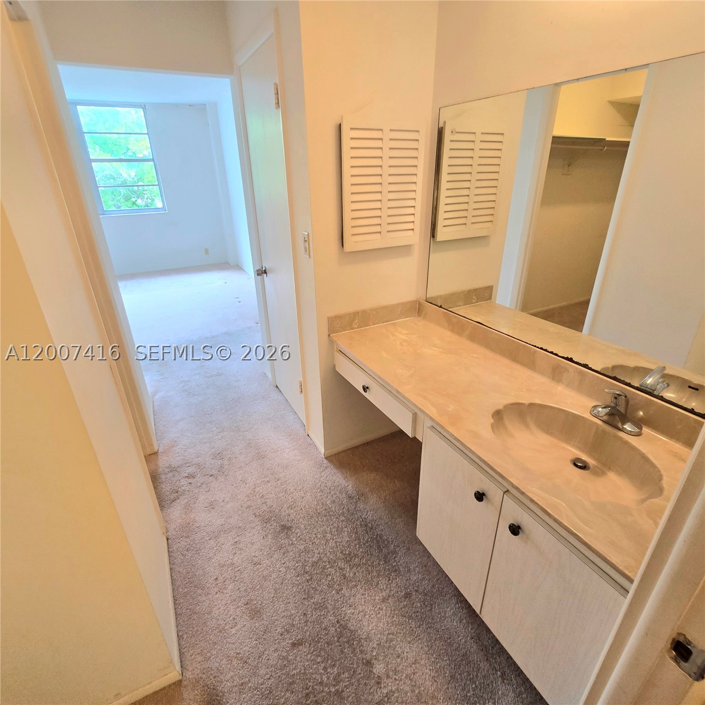 5 Island Ave 5a Property Photo 18