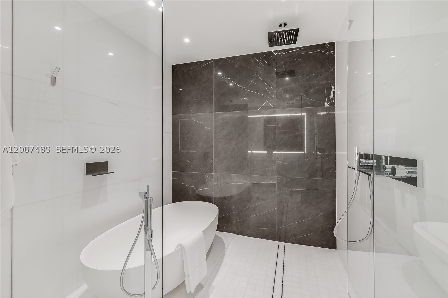 300 Biscayne Blvd Way 2802 Property Photo 26