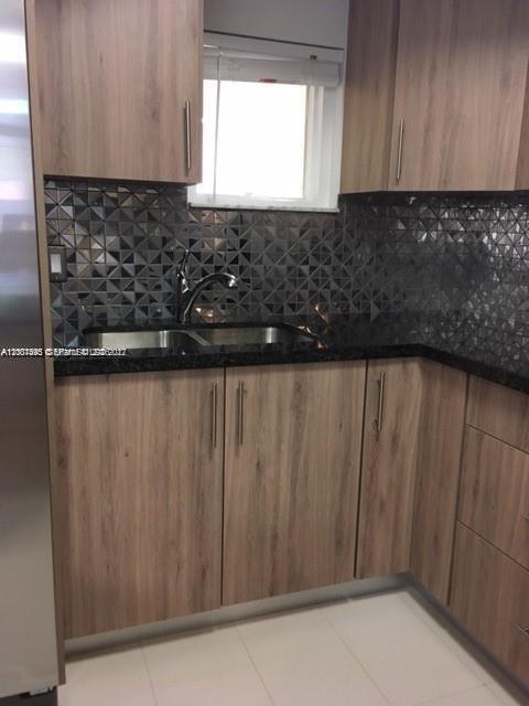 8205 Lake Dr 204 Property Photo 14