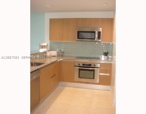 1050 Brickell Ave 2312 Property Photo 5