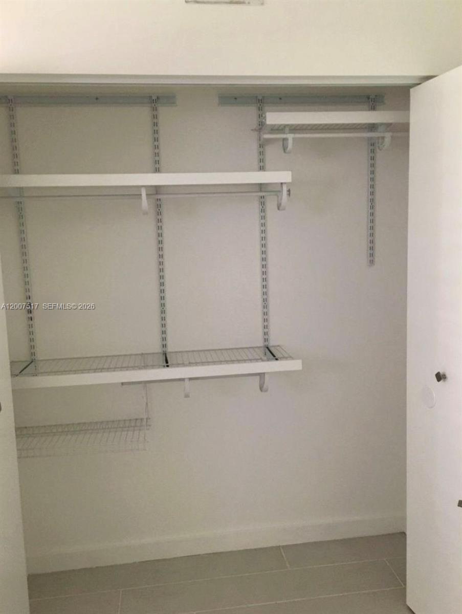 740 Meridian Ave 17 Property Photo 6