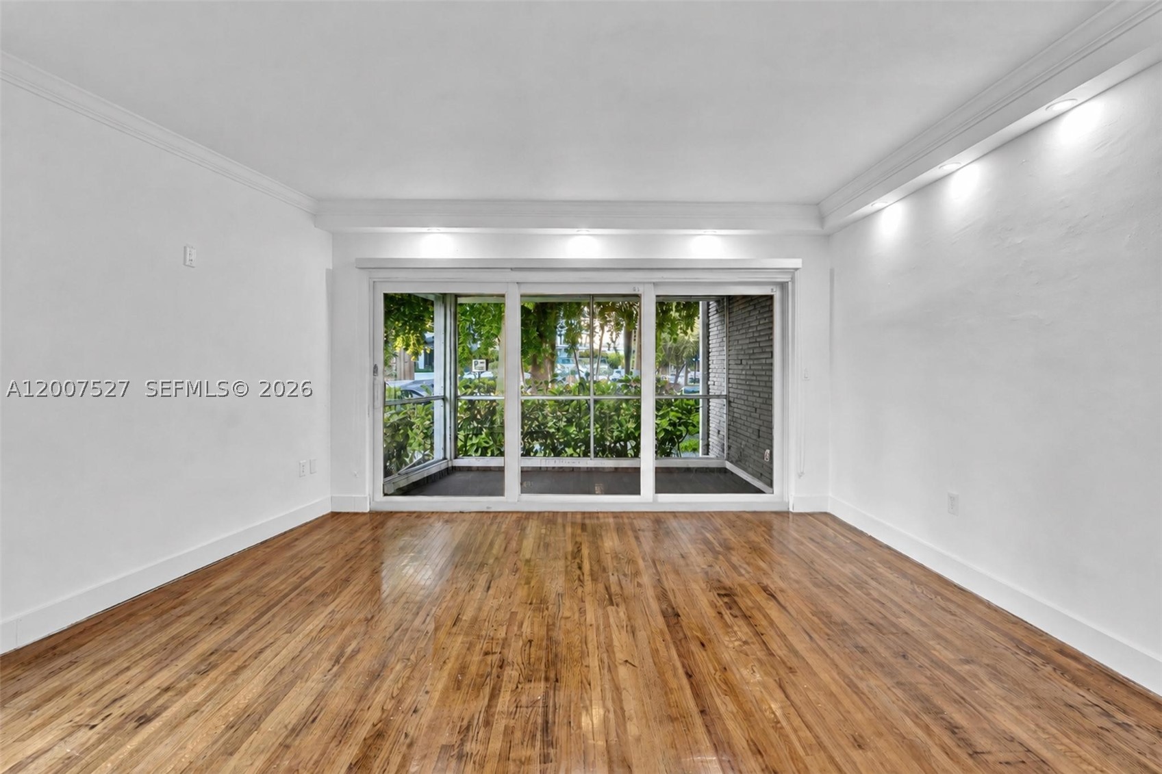 9200 E Bay Harbor Dr 1 Property Photo 6