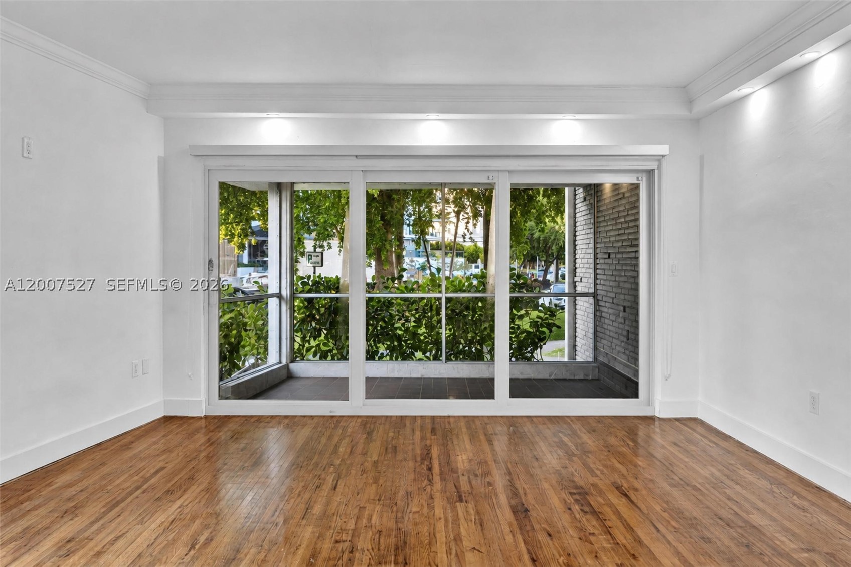 9200 E Bay Harbor Dr 1 Property Photo 7