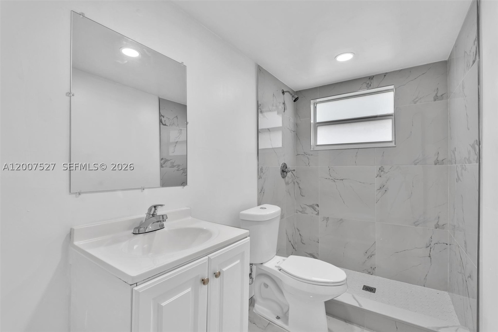 9200 E Bay Harbor Dr 1 Property Photo 27