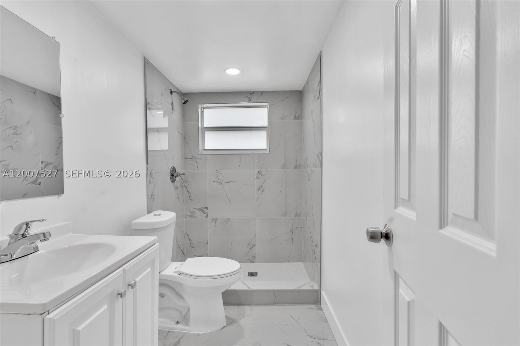 9200 E Bay Harbor Dr 1 Property Photo 28
