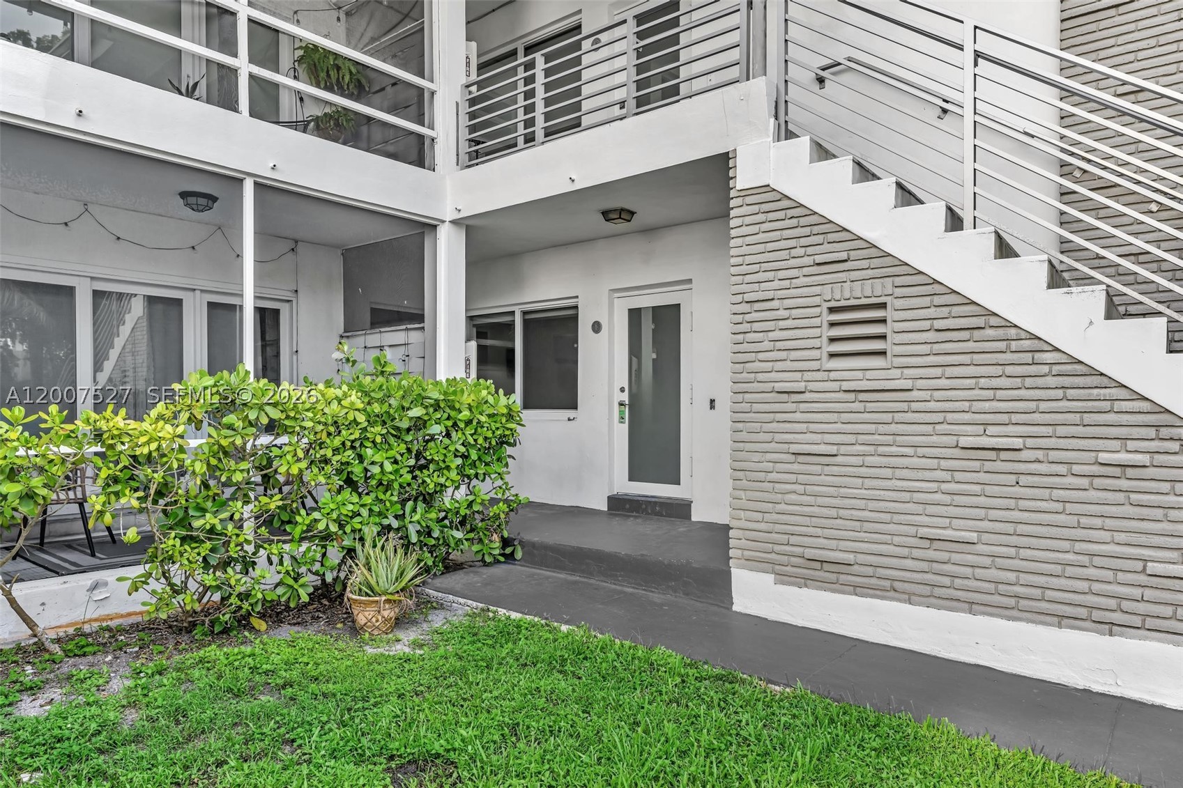 9200 E Bay Harbor Dr 1 Property Photo 30