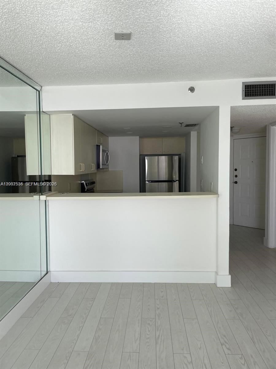 5880 Collins Ave 1006 Property Photo 2