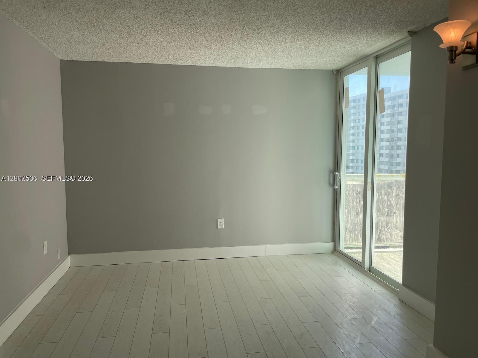 5880 Collins Ave 1006 Property Photo 3