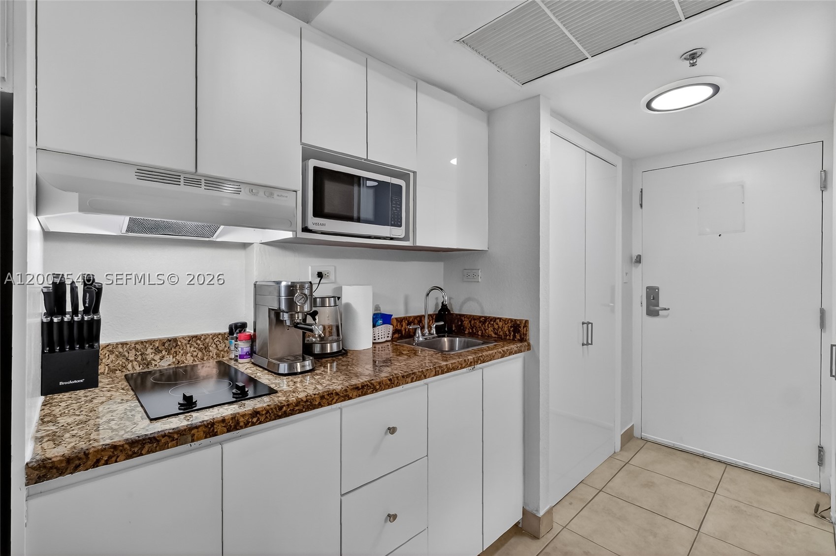 19201 Collins Ave 1123 Property Photo 26