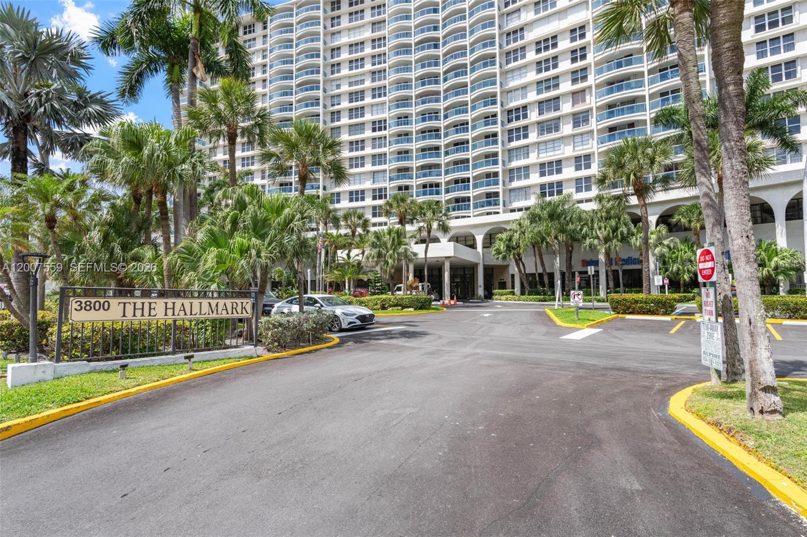 3800 S Ocean Dr 301 Property Photo 2