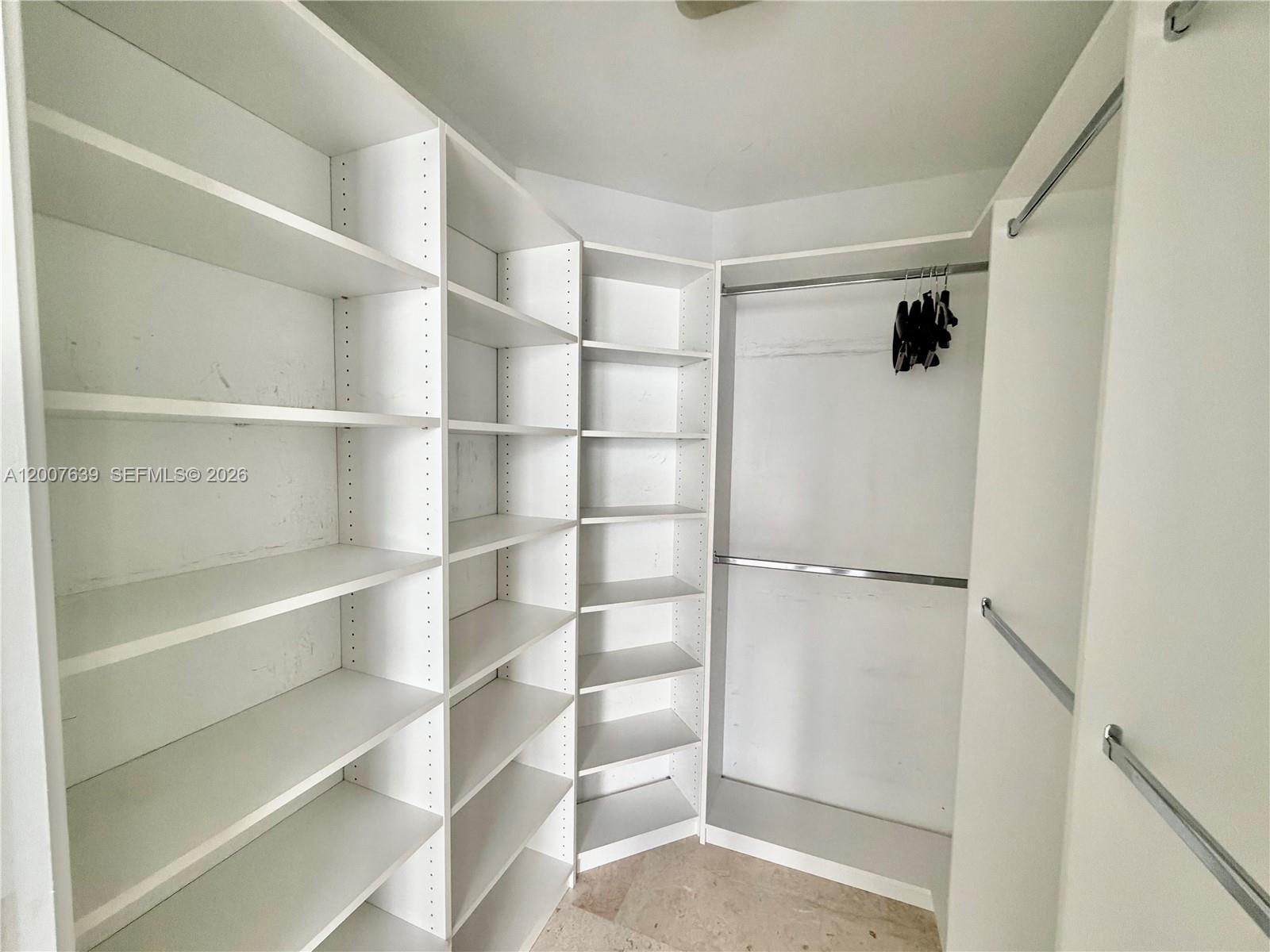88 Sw 7th St 1109 Property Photo 25