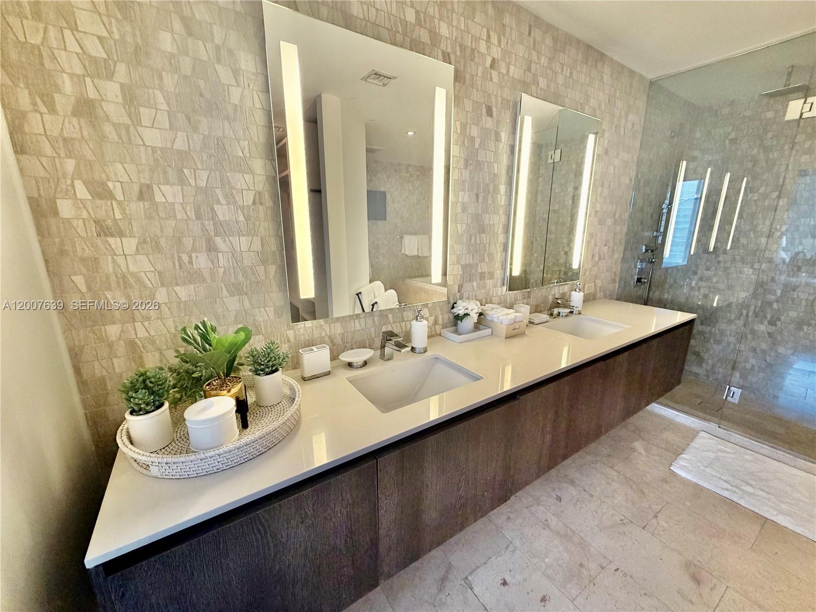 88 Sw 7th St 1109 Property Photo 40