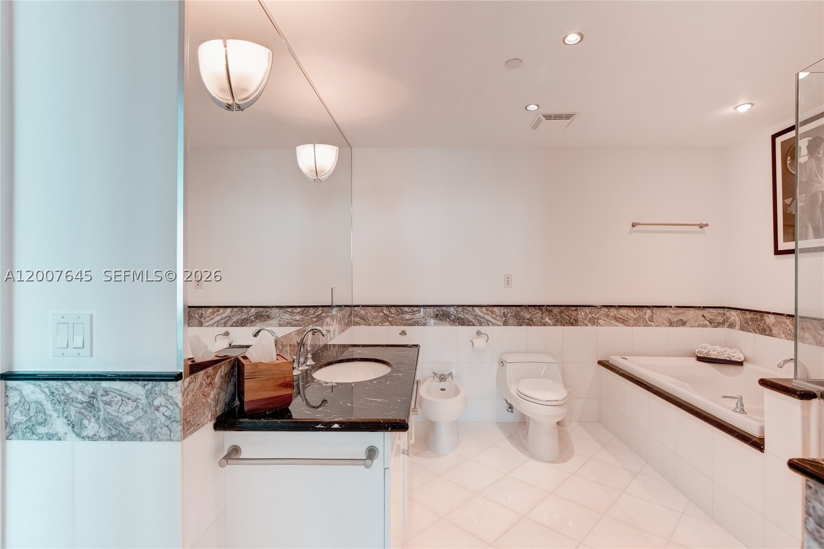 540 West Ave 2112 Property Photo 24