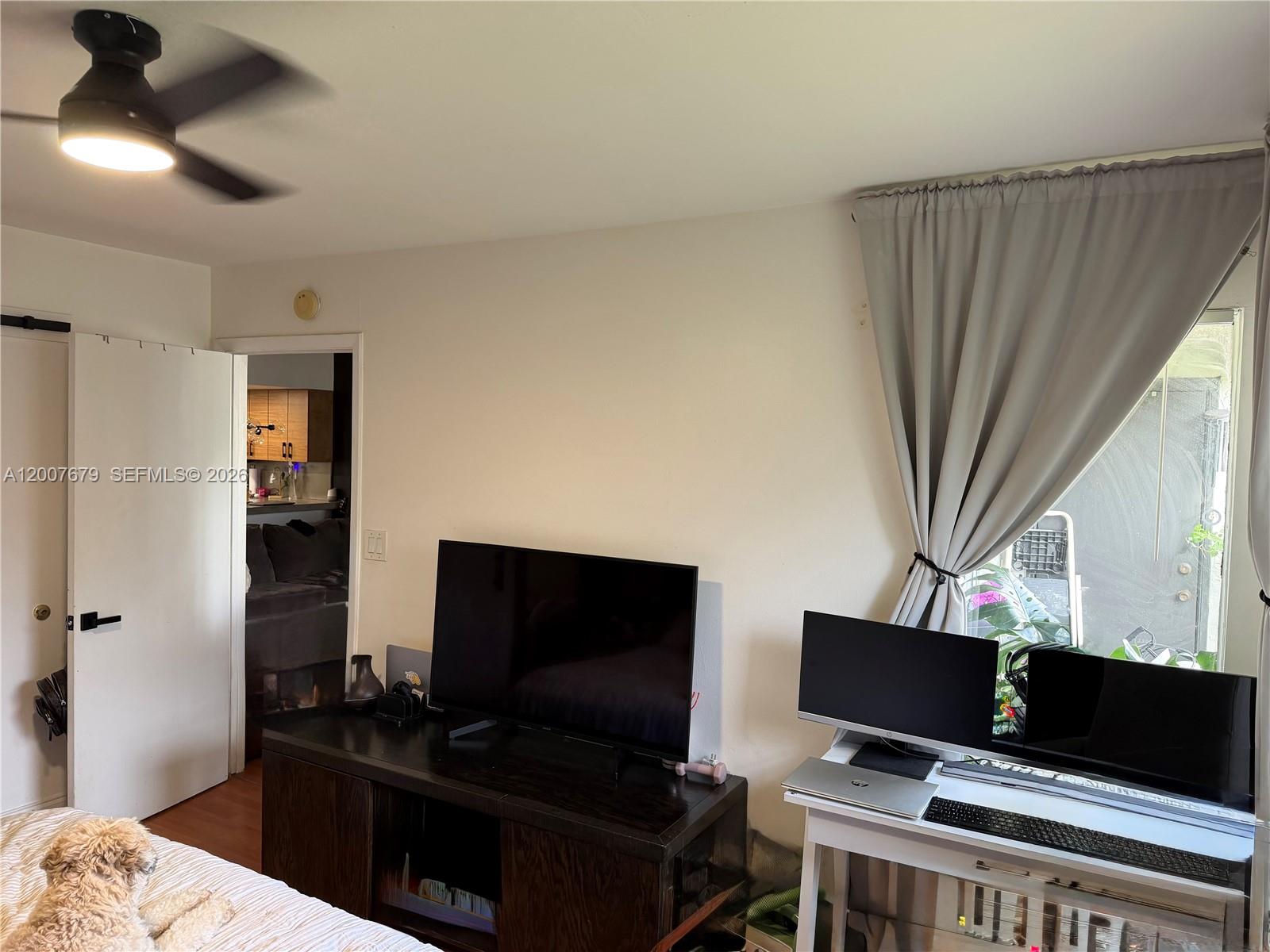 A12007679 Property Photo 18