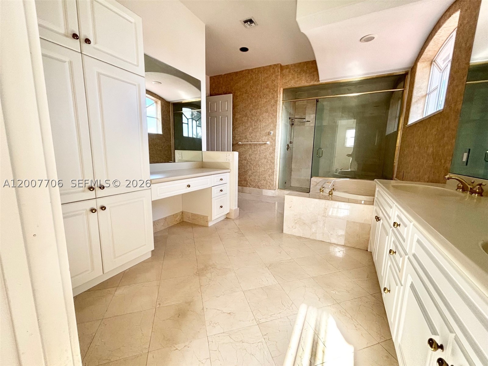 1141 Waterside Ln Property Photo 44