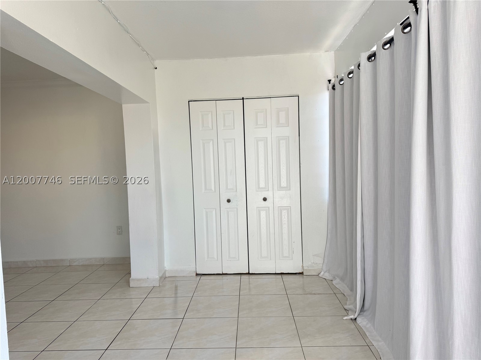 1850 W 56th St 2404 Property Photo 10